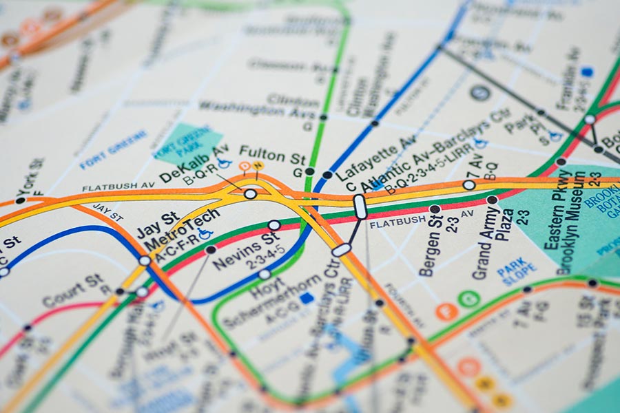 Consejos para los universitarios para no perderse en el metro de Madrid